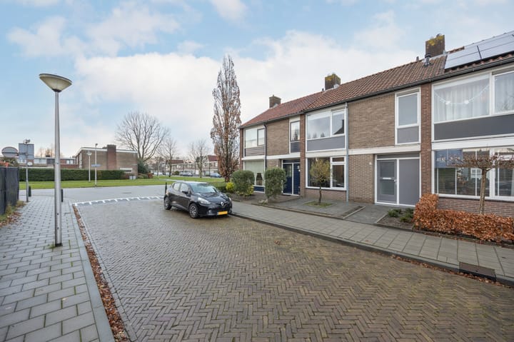 Photo 37 of Van den Elsenstraat 24