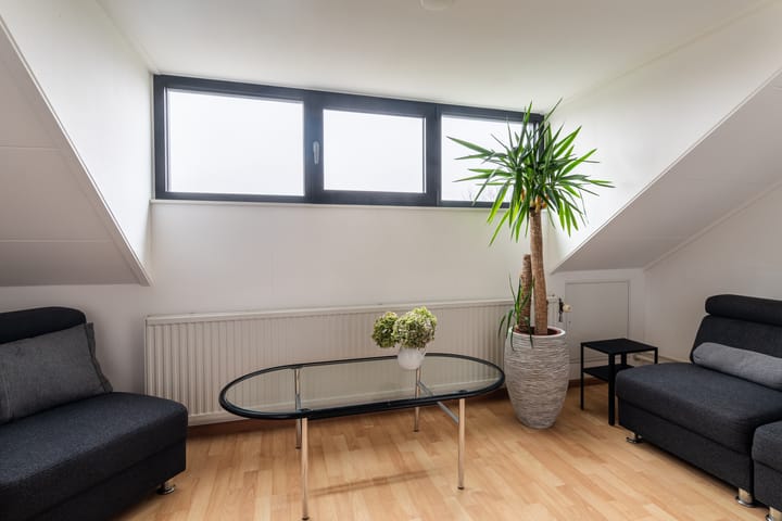 Foto 21 van K.L.M.-straat 8