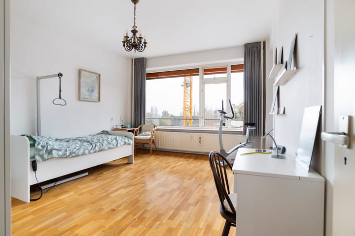 Foto 11 van Adriaen van der Doeslaan 175