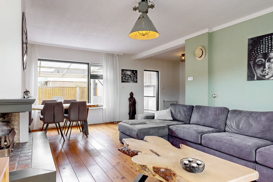 Photo 2 of Mendelstraat 4