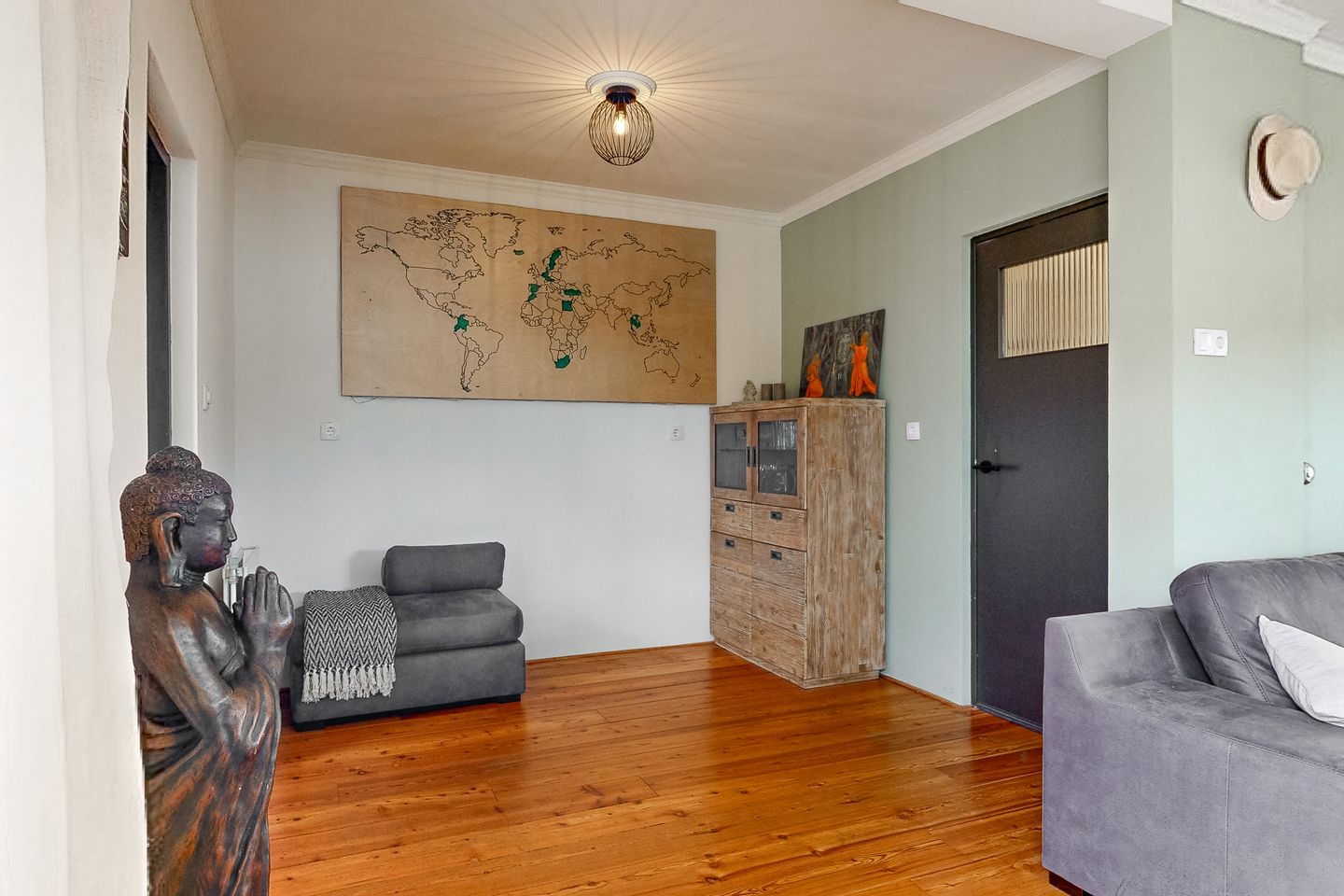 Photo 10 of Mendelstraat 4