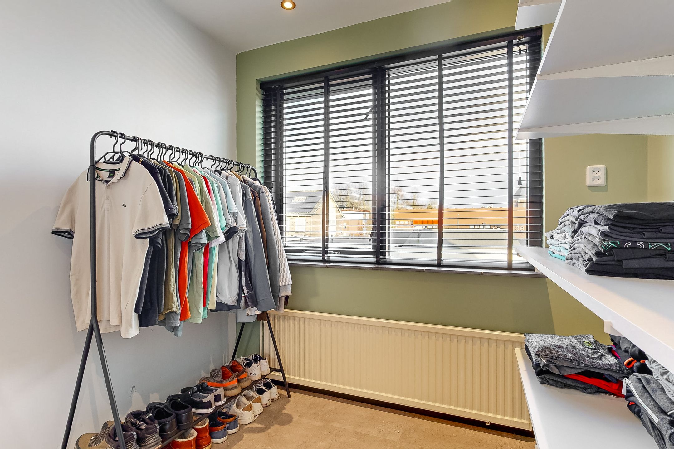 Photo 21 of Mendelstraat 4