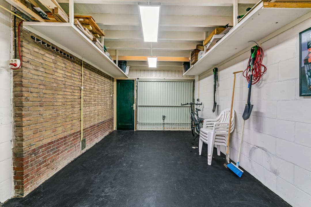 Photo 28 of Mendelstraat 4