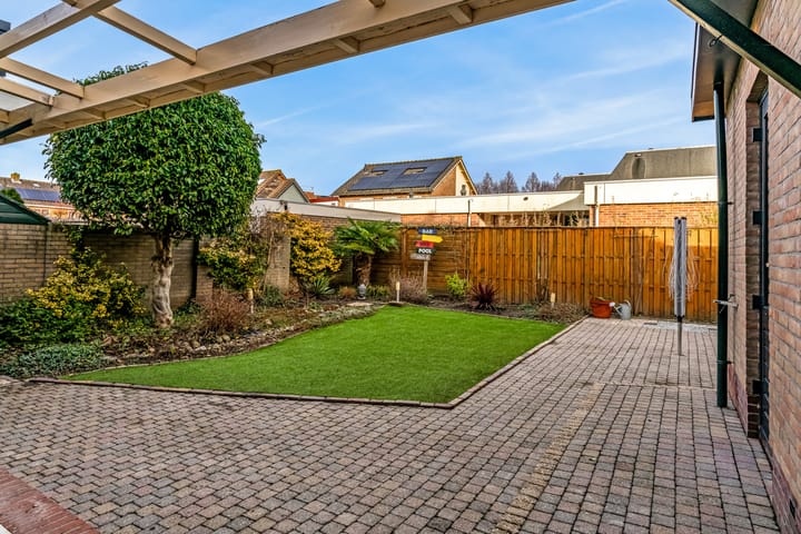 Foto 31 van Mendelstraat 4