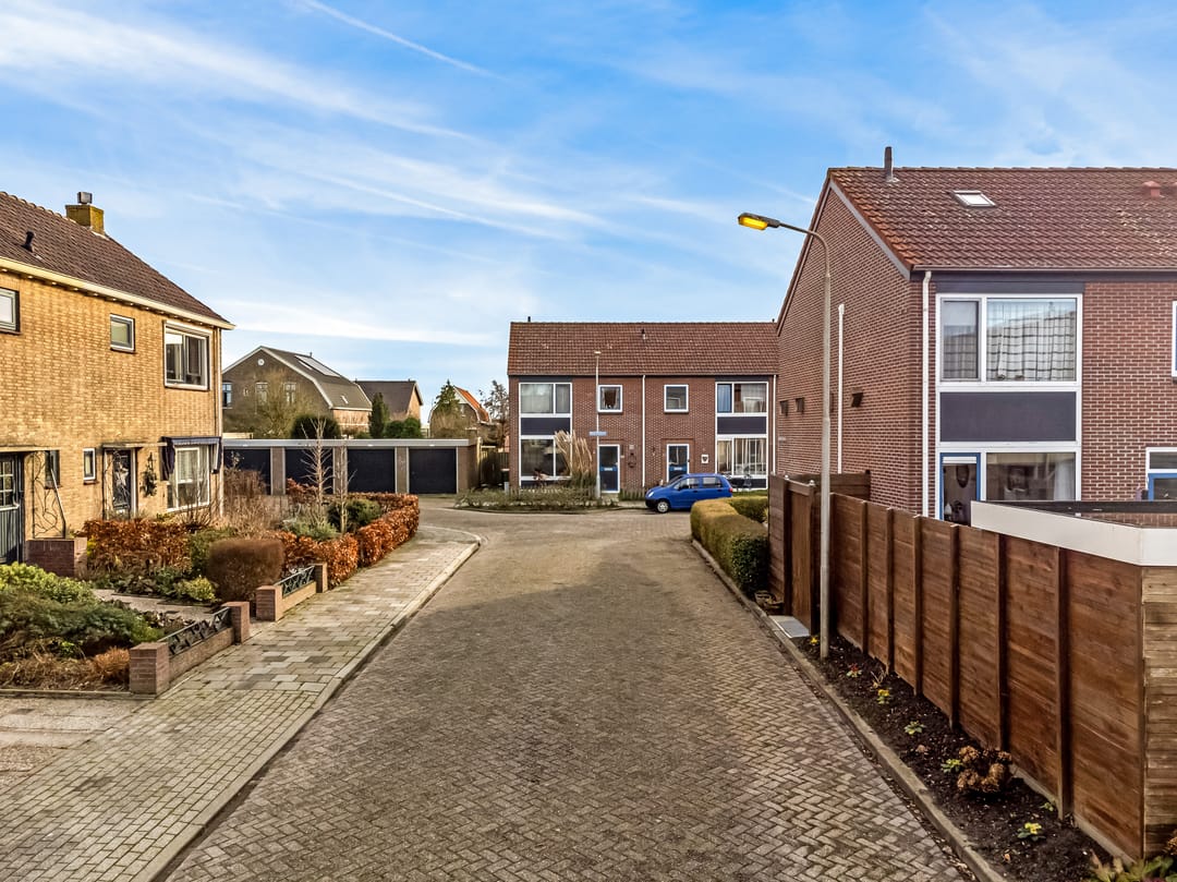 Photo 38 of Mendelstraat 4