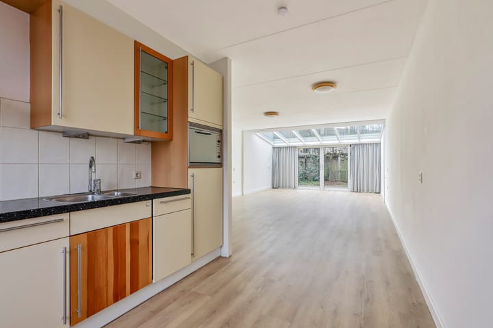 Foto 11 van Mondriaanlaan 83