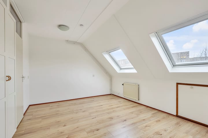 Foto 16 van Mondriaanlaan 83