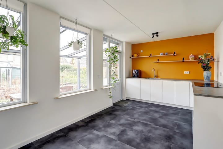 Photo 3 of Raadhuisstraat 63