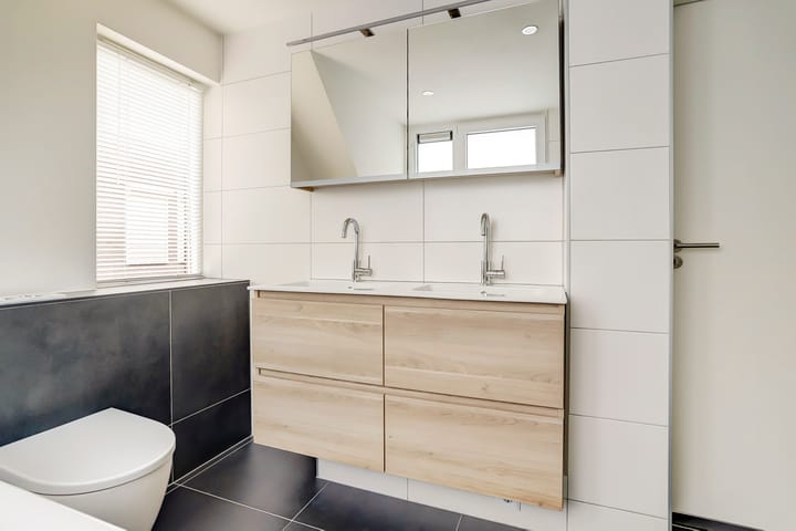 Photo 29 of Raadhuisstraat 63