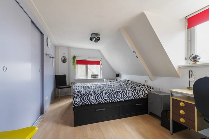 Foto 25 van Jan de Rooijstraat 8