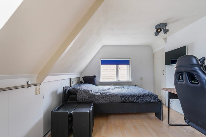 Foto 27 van Jan de Rooijstraat 8