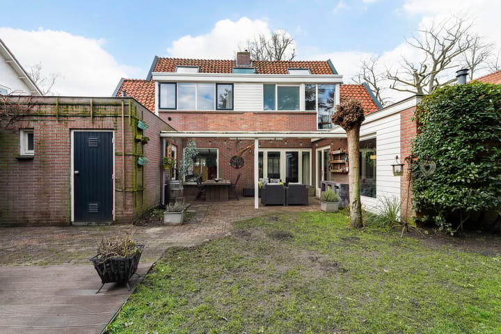 Foto 36 van Jan de Rooijstraat 8