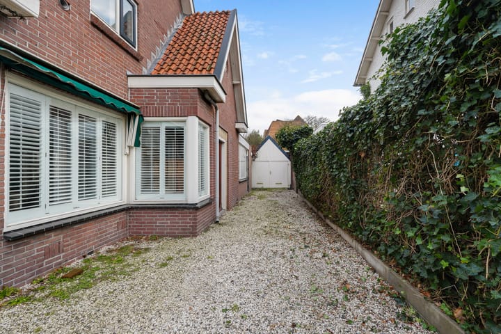 Foto 40 van Jan de Rooijstraat 8