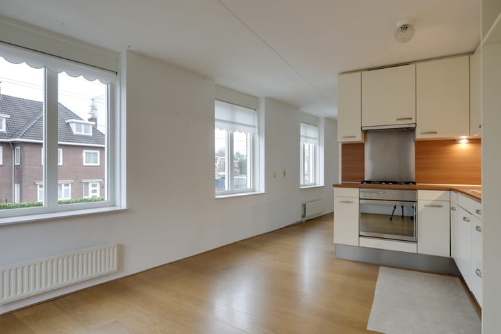 Foto 8 van Emmastraat 73