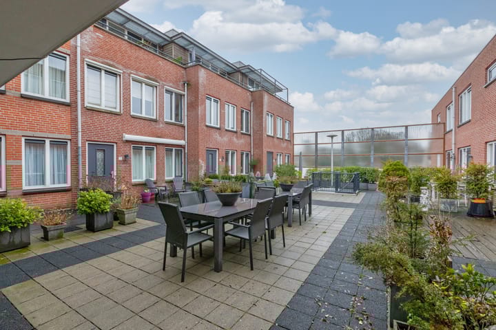 Foto 24 van Emmastraat 73