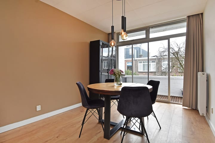 Foto 9 van Asterstraat 164