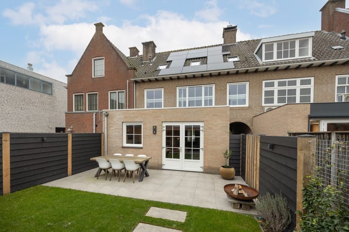 Foto 52 van Van Bergenplein 11