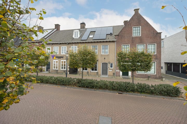 Foto 56 van Van Bergenplein 11