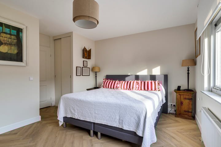 Foto 17 van Adrienne Solserpad 16