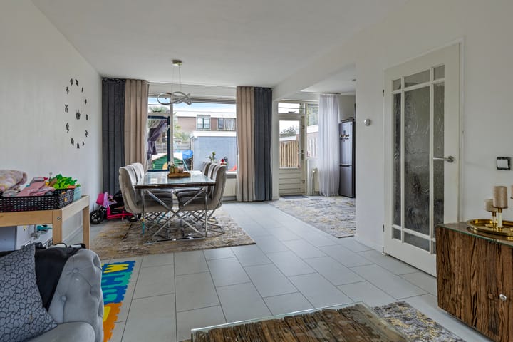 Foto 3 van Rozenburgpad 1