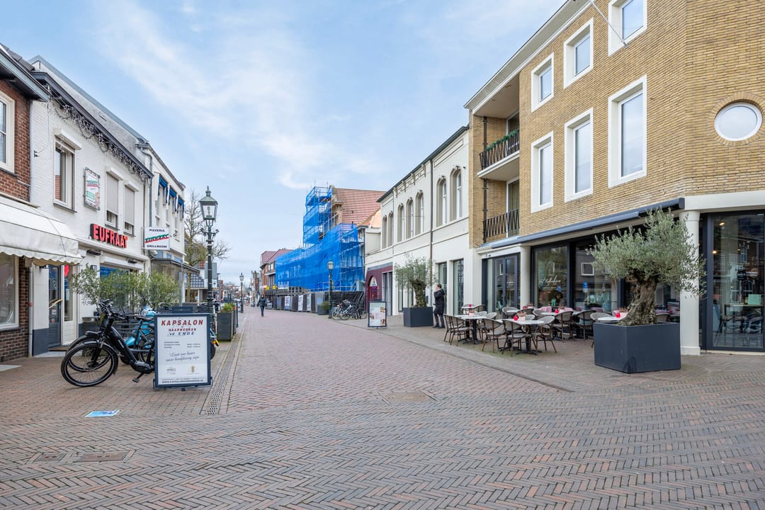 Foto 32 van Houtstraat 12