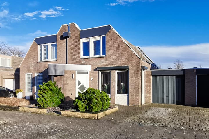 Photo 1 of Kruiningenstraat 56