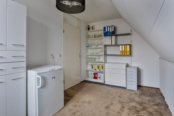 Photo 28 of Kruiningenstraat 56