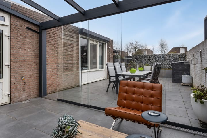 Photo 30 of Kruiningenstraat 56