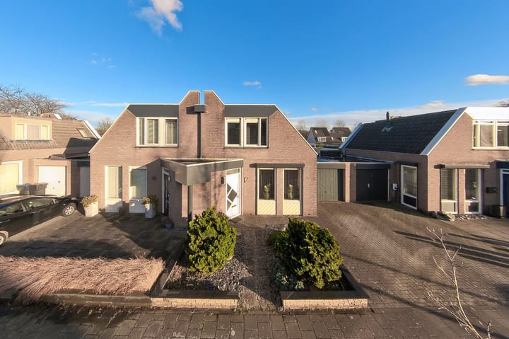 Photo 40 of Kruiningenstraat 56