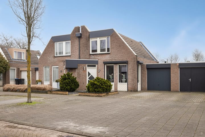 Photo 44 of Kruiningenstraat 56