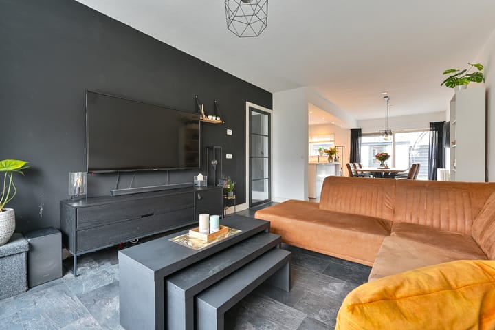 Foto 12 van Draco 102