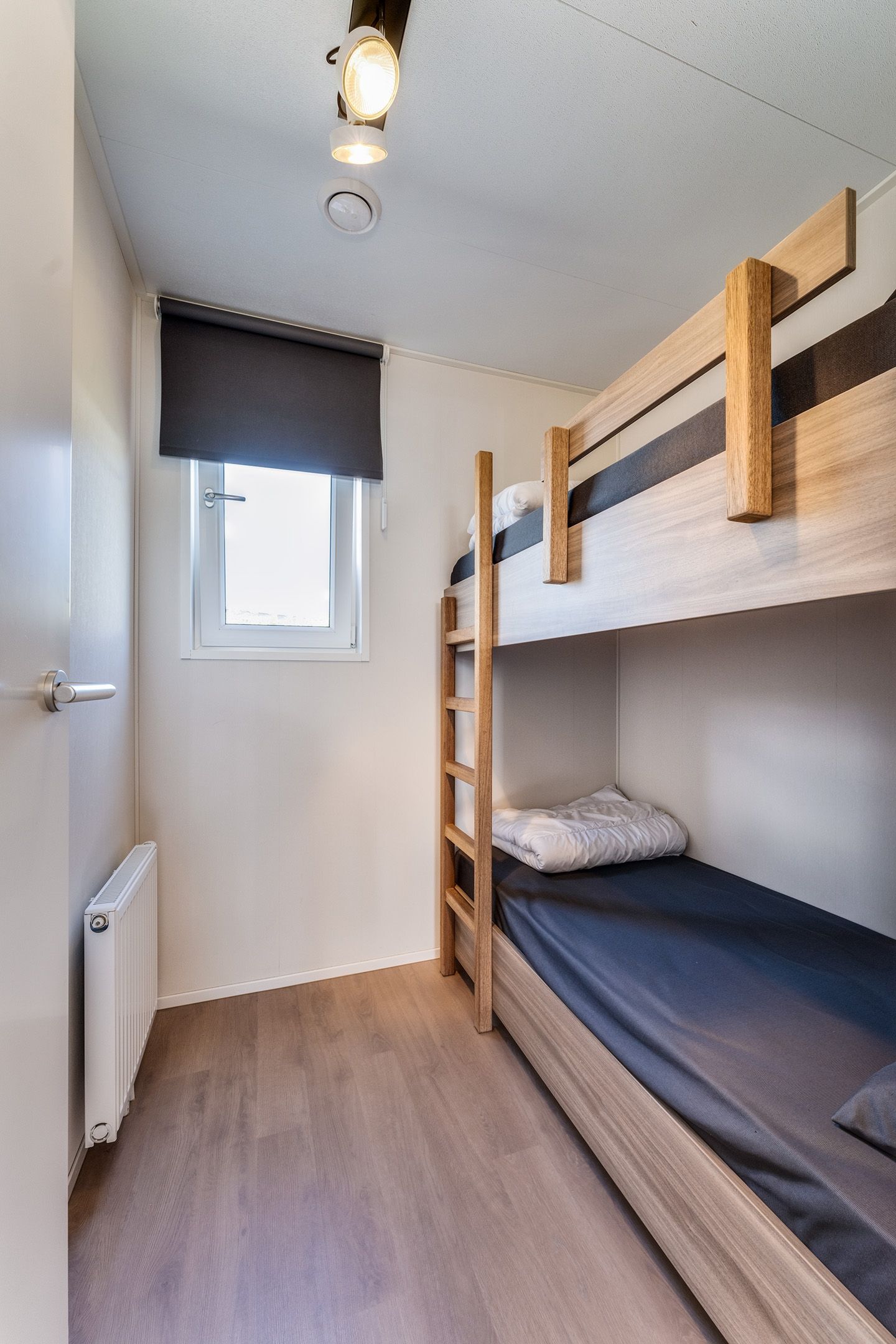 Foto 10 van Nieuwesluisweg 1-A801