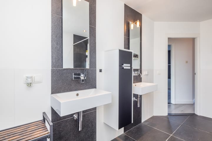 Photo 25 of Parallelstraat 81