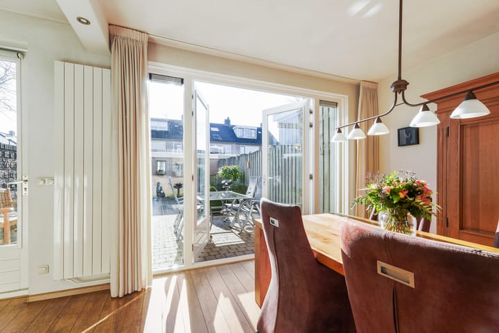 Foto 8 van Hobbemastraat 15