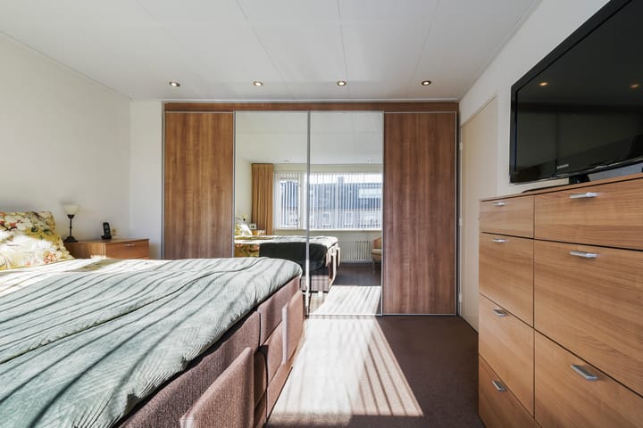 Foto 16 van Hobbemastraat 15