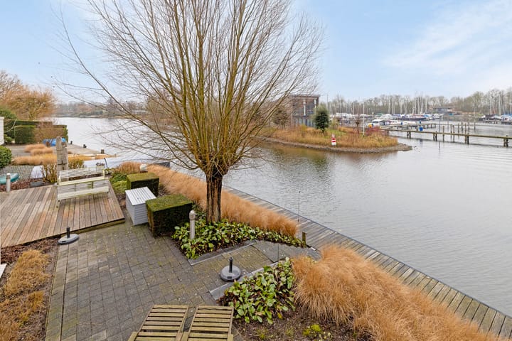 Photo 3 of Oranjeplaat 58-R