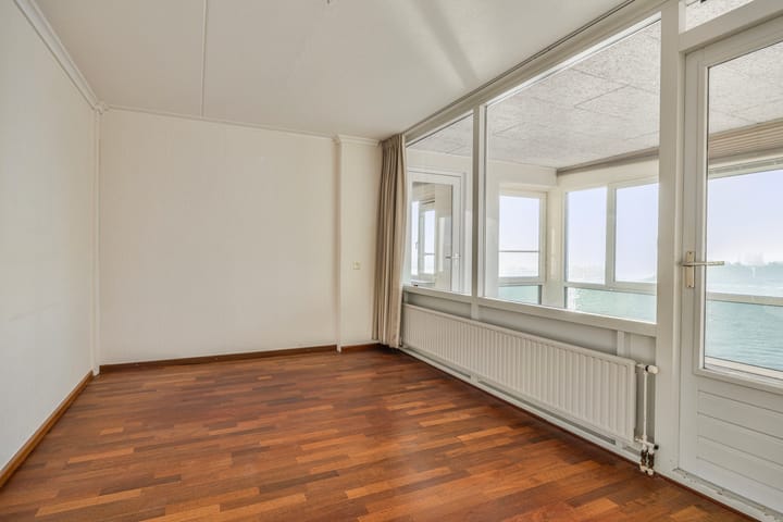 Foto 6 van Pontonniersweg 176