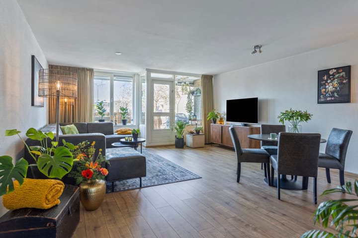 Foto 2 van Moleneindplein 154