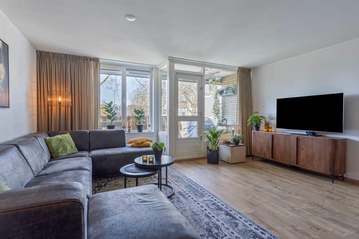 Foto 3 van Moleneindplein 154