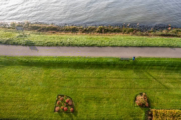 Foto 32 van Pontonniersweg 176