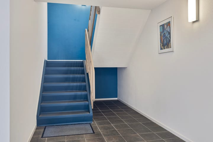 Foto 8 van van Emstplein 19