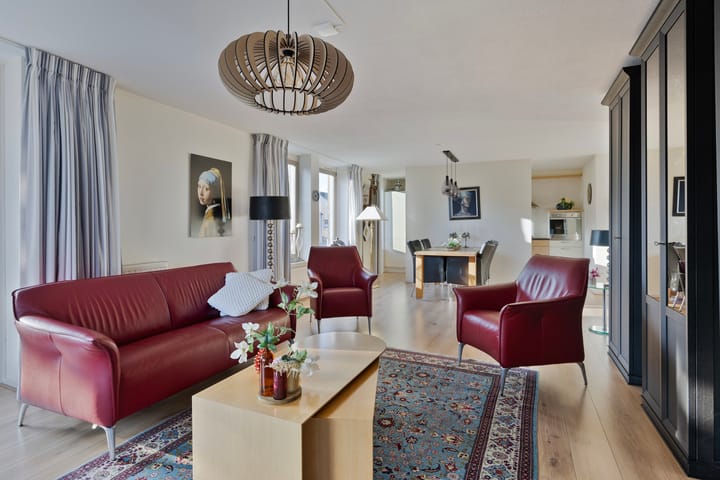 Foto 16 van van Emstplein 19