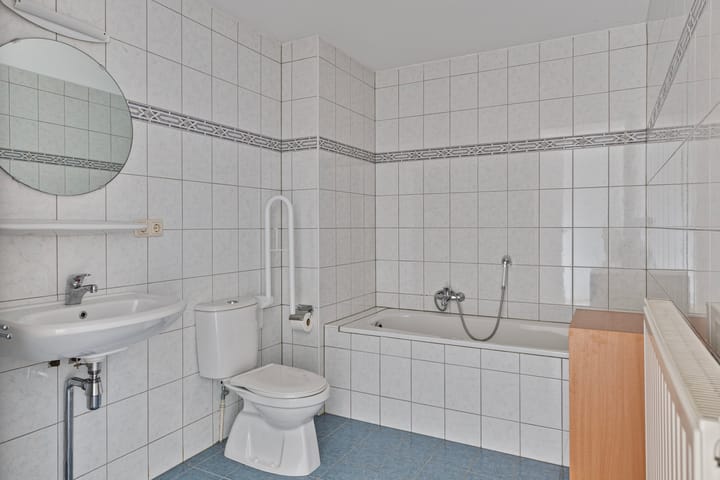 Foto 25 van van Emstplein 19