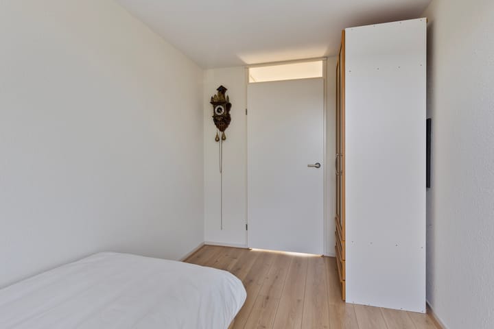 Foto 29 van van Emstplein 19