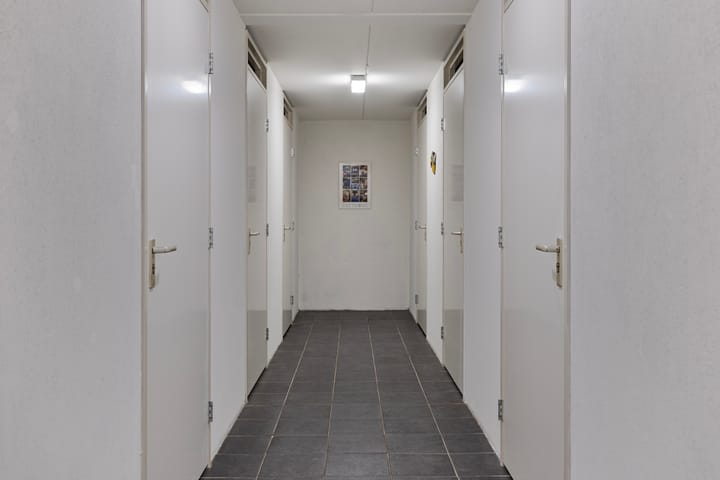 Foto 34 van van Emstplein 19