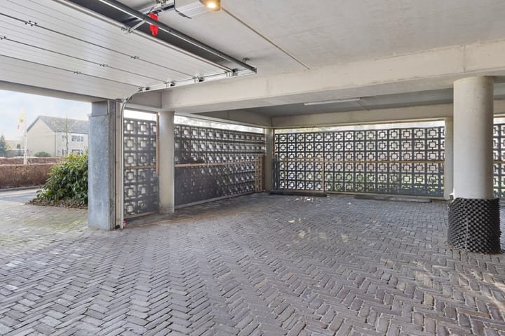 Foto 36 van van Emstplein 19