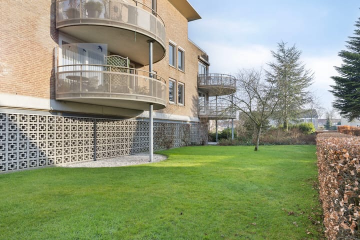 Foto 39 van van Emstplein 19