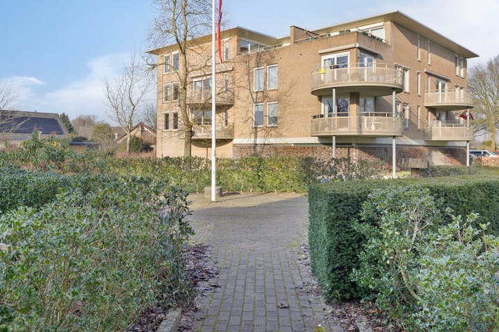 Foto 40 van van Emstplein 19