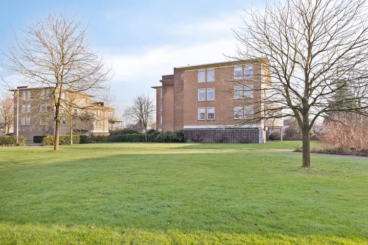 Foto 42 van van Emstplein 19