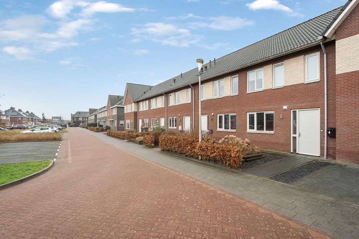 Foto 2 van Jongsmalaan 4